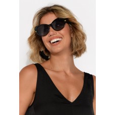 Raven Black Stud Sunglasses